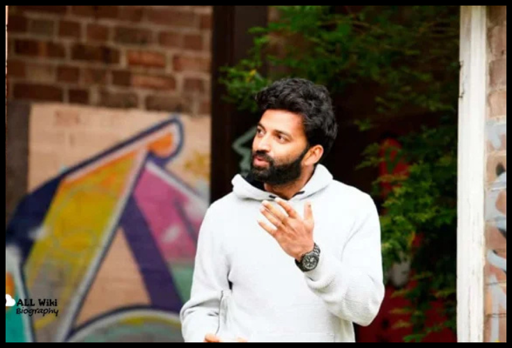 Top-10-hyderabad-fashion-influencers-on-clothing Business